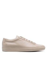 hellbeige Leder niedrige Sneakers von Common Projects