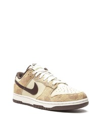 hellbeige Leder niedrige Sneakers von Nike