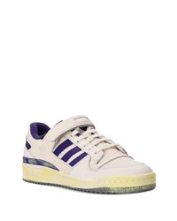 hellbeige Leder niedrige Sneakers von adidas