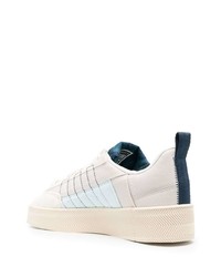 hellbeige Leder niedrige Sneakers von adidas