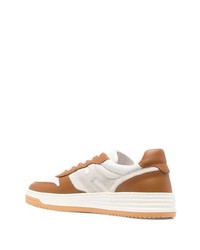 hellbeige Leder niedrige Sneakers von Hogan