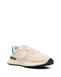 hellbeige Leder niedrige Sneakers von Philippe Model Paris