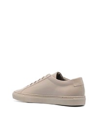 hellbeige Leder niedrige Sneakers von Common Projects