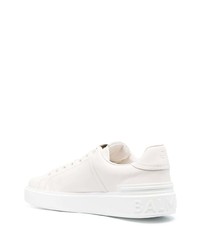 hellbeige Leder niedrige Sneakers von Balmain