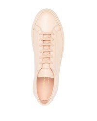 hellbeige Leder niedrige Sneakers von Common Projects