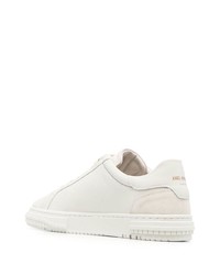 hellbeige Leder niedrige Sneakers von Axel Arigato