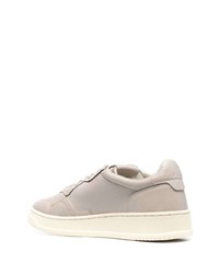 hellbeige Leder niedrige Sneakers von AUTRY