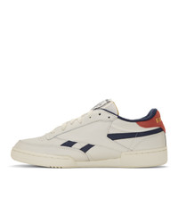 hellbeige Leder niedrige Sneakers von Reebok Classics