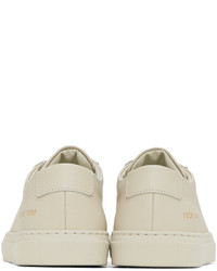 hellbeige Leder niedrige Sneakers von Common Projects