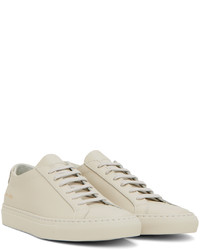 hellbeige Leder niedrige Sneakers von Common Projects