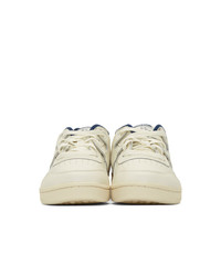 hellbeige Leder niedrige Sneakers von Reebok Classics