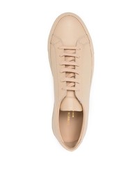 hellbeige Leder niedrige Sneakers von Common Projects