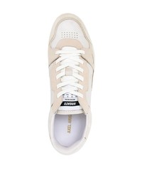 hellbeige Leder niedrige Sneakers von Axel Arigato