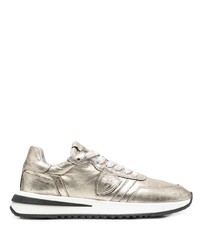 hellbeige Leder niedrige Sneakers von Philippe Model Paris