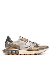 hellbeige Leder niedrige Sneakers von Philippe Model Paris