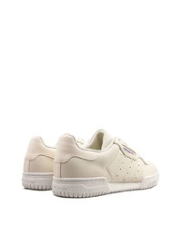 hellbeige Leder niedrige Sneakers von adidas