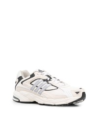 hellbeige Leder niedrige Sneakers von adidas