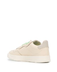 hellbeige Leder niedrige Sneakers von Adidas By Pharrell Williams