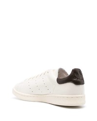 hellbeige Leder niedrige Sneakers von adidas