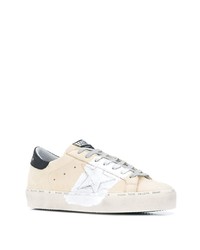 hellbeige Leder niedrige Sneakers von Golden Goose