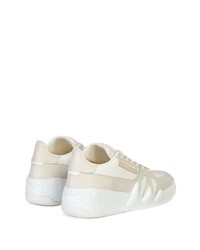 hellbeige Leder niedrige Sneakers von Giuseppe Zanotti