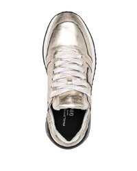 hellbeige Leder niedrige Sneakers von Philippe Model Paris