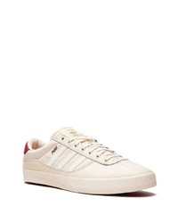 hellbeige Leder niedrige Sneakers von adidas