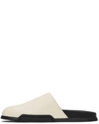 hellbeige Leder Slipper von Giorgio Armani