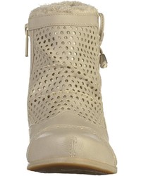 hellbeige Leder Stiefeletten von Mustang