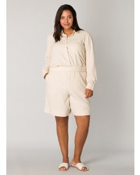 hellbeige Leinen Shorts von Base Level Curvy