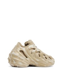 hellbeige niedrige Sneakers von adidas