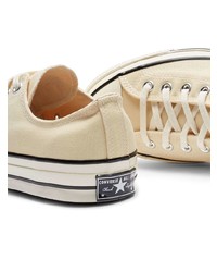 hellbeige niedrige Sneakers von Converse