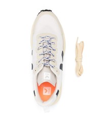 hellbeige niedrige Sneakers von Veja