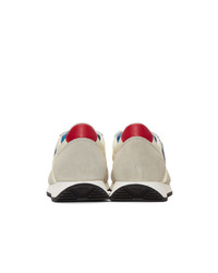 hellbeige niedrige Sneakers von Prada