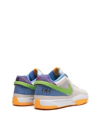 hellbeige niedrige Sneakers von Nike