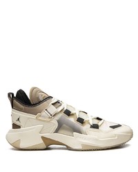 hellbeige niedrige Sneakers von Jordan
