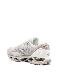 hellbeige niedrige Sneakers von Mizuno