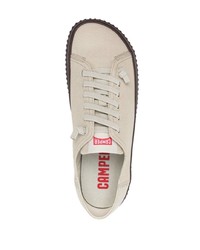 hellbeige niedrige Sneakers von Camper