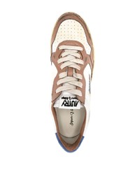 hellbeige niedrige Sneakers von AUTRY