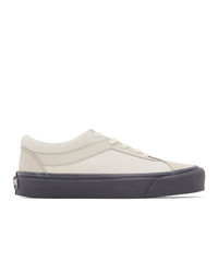 hellbeige niedrige Sneakers von Vans