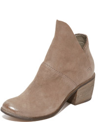 hellbeige Nubuk Stiefeletten von Dolce Vita