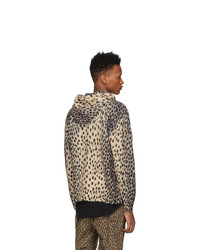 hellbeige Pullover mit einem Kapuze mit Leopardenmuster von R13