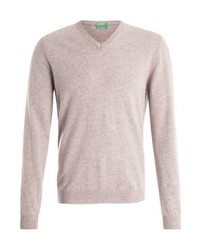 hellbeige Pullover mit einem V-Ausschnitt von Benetton