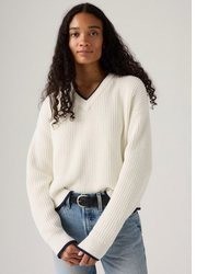 hellbeige Pullover mit einem V-Ausschnitt von Levi's