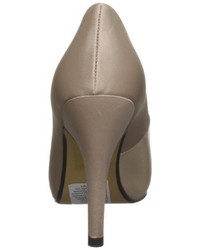 hellbeige Pumps von Unbekannt