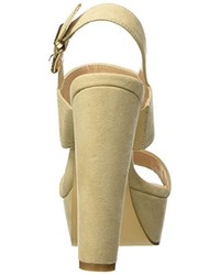 hellbeige Sandalen