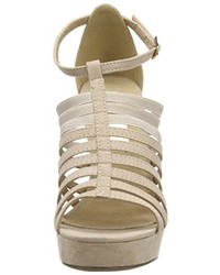 hellbeige Sandalen