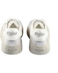 hellbeige Schuhe von Buffalo
