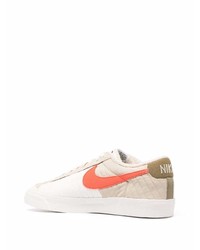 hellbeige Segeltuch niedrige Sneakers von Nike