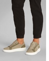 hellbeige Segeltuch niedrige Sneakers von Calvin Klein Jeans